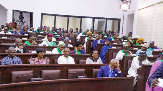 Bénin : l&rsquo;Assemblée nationale rejette la révision constitutionnelle proposée par le député Assan Séibou